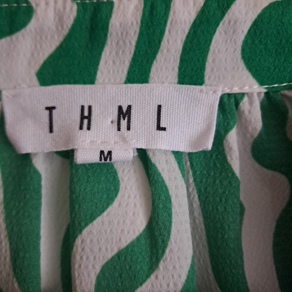 THML Womens Long Sleeve Blouse Green/White Wave Fuschia Accent Medium EUC - Picture 4 of 13